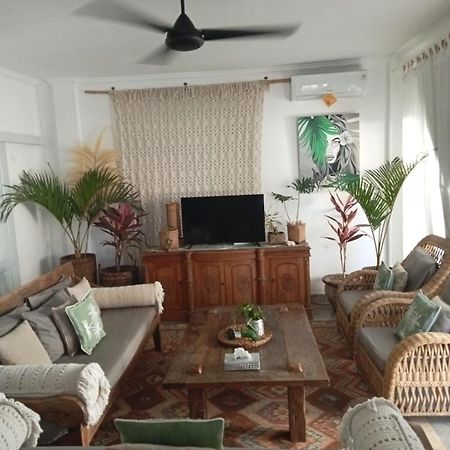 Bali Court Hotel & Apartment Легиан Экстерьер фото