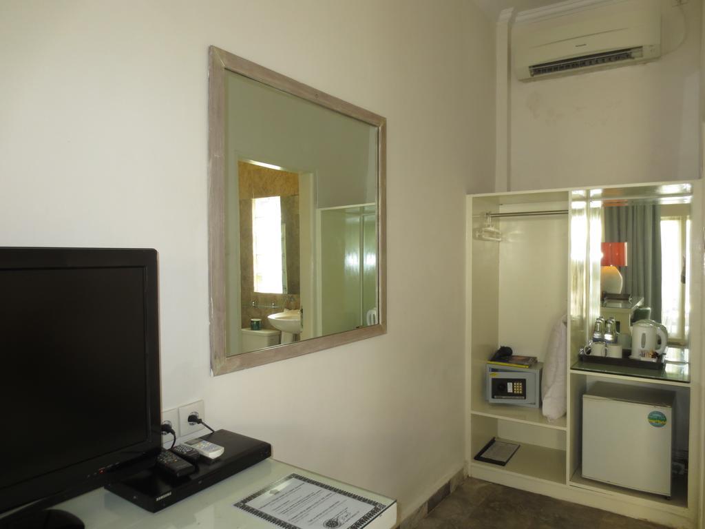 Bali Court Hotel & Apartment Легиан Экстерьер фото