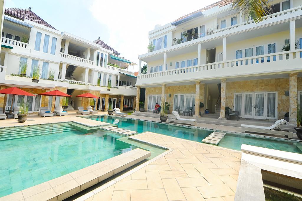 Bali Court Hotel & Apartment Легиан Экстерьер фото