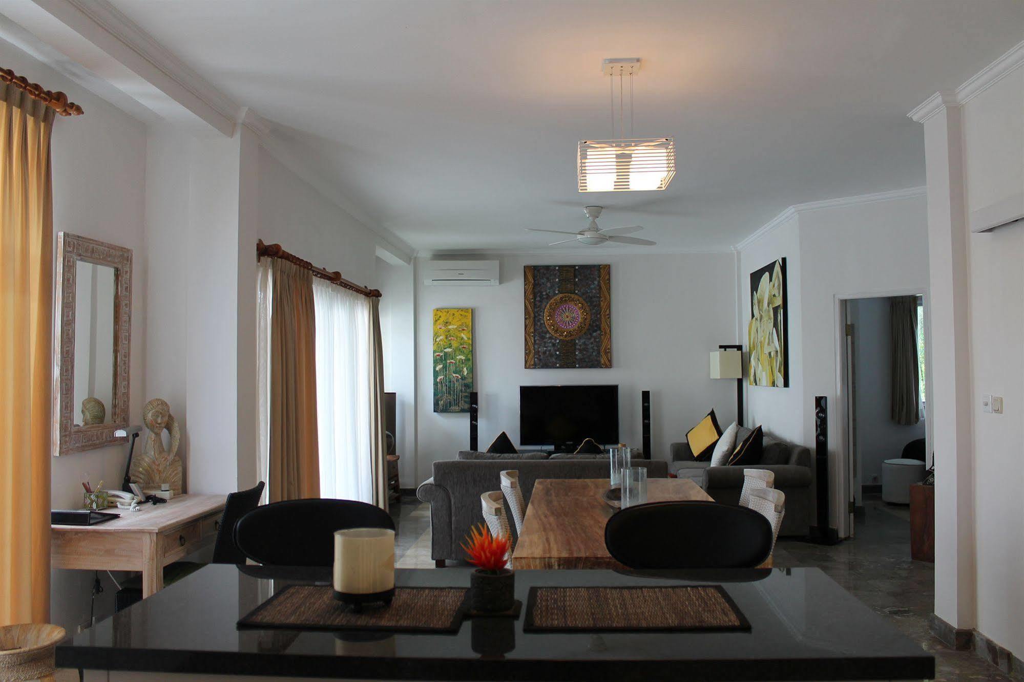 Bali Court Hotel & Apartment Легиан Экстерьер фото